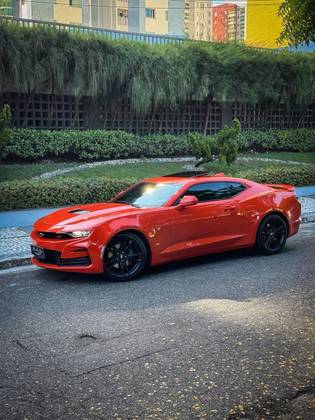 CHEVROLET CAMARO 6.2 V8 GASOLINA SS AUTOMÁTICO CHEVROLET CAMARO 6.2 V8 GASOLINA SS AUTOMÁTICO